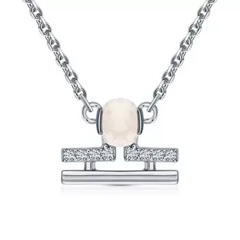 Серебряное шейное украшение с фианитами и кварцем "Весы"