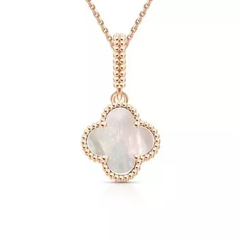 Золотая подвеска с перламутром природным