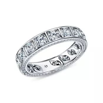 Золотое кольцо с бриллиантами природными