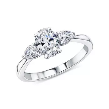 Золотое кольцо с бриллиантами выращенными