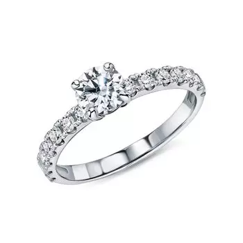 Золотое кольцо с бриллиантами выращенными