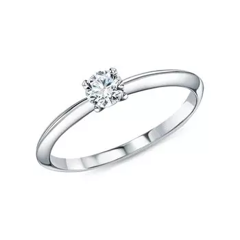 Золотое кольцо с бриллиантом выращенным