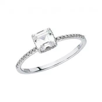 Золотое кольцо с фианитами