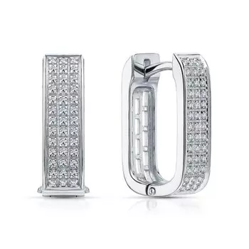 Золотые серьги с бриллиантами природными