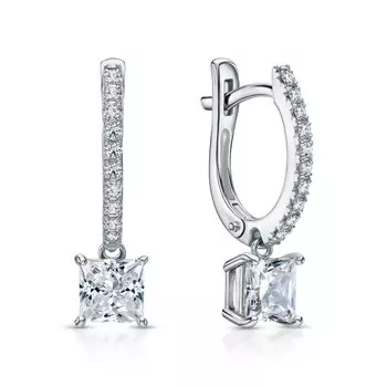 Золотые серьги с бриллиантами выращенными