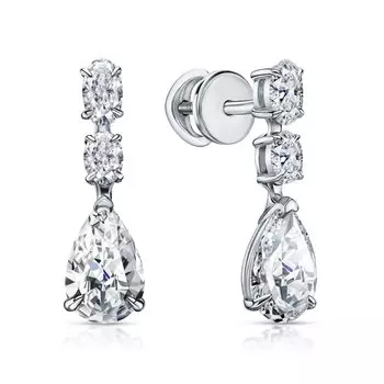 Золотые серьги с бриллиантами выращенными