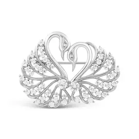 Брошь из серебра с фианитом с родированием Б061р200