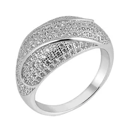 Кольцо из серебра с фианитами с родированием И1-094-23-01