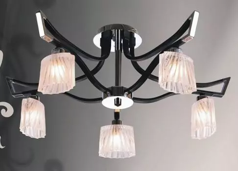 Потолочная люстра Velante 267-107-05-UC