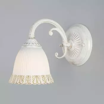 Настенный светильник Eurosvet 60107/1 Campina белый с золотом