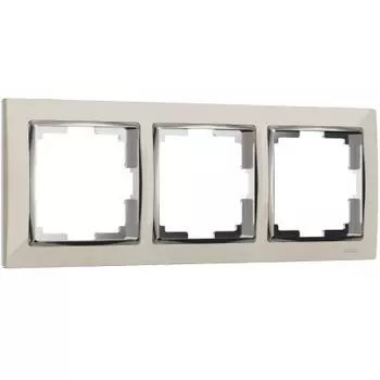Рамка на 3 поста (слоновая кость/хром) Werkel W0031903