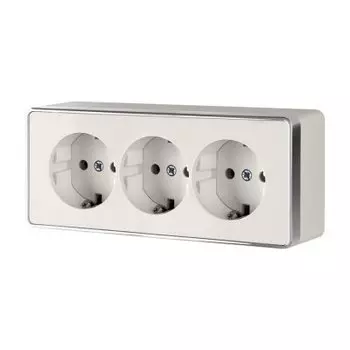 Розетка тройная с заземлением и шторками Gallant (слоновая кость) W5073103 Werkel