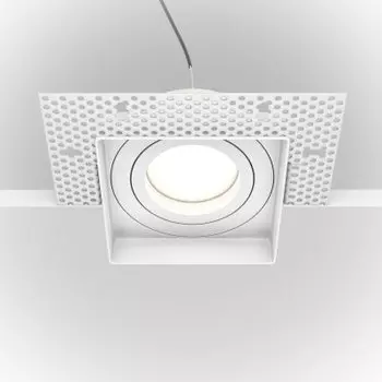 Встраиваемый светильник Maytoni DL003-01-W Atom