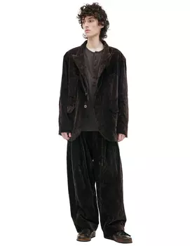 Бархатный пиджак с воротником-стойкой