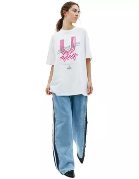 Белая футболка с принтом Undercover Records