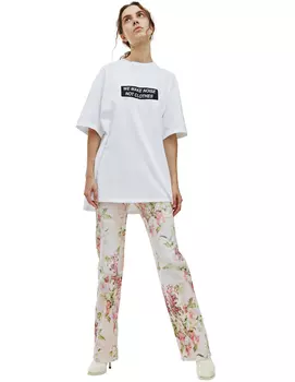 Белая футболка We Make Noise