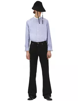 Черные брюки прямого кроя со стрелками