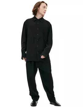 Черная рубашка с накладным карманом