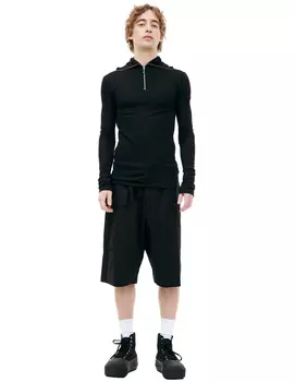 Черная водолазка на молнии