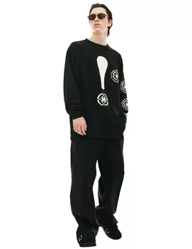 Черный лонгслив с принтами