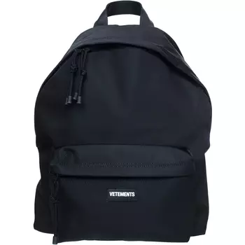 Черный рюкзак с логотипом