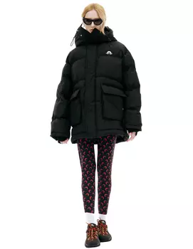 Пуховик с логотипом