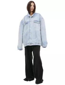 Denim jacket with buttons