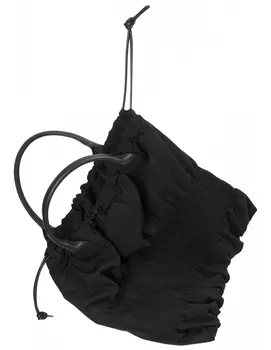 Черная сумка с вышивкой