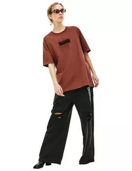 Футболка с вышивкой логотипа