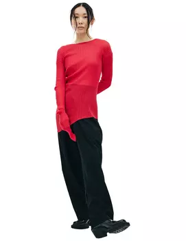 Красный асимметричный топ