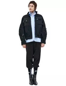 Куртка с накладными карманами