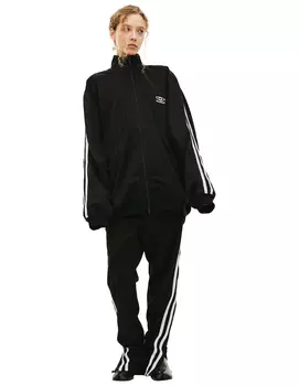 Олимпийка с подплечниками