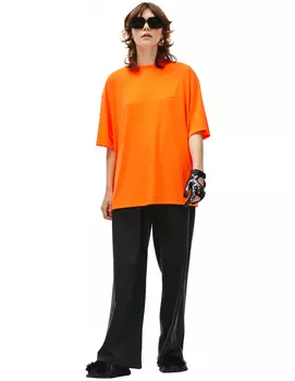 Футболка с вышитым логотипом