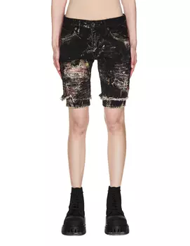 Разодранные шорты с пятнами краски