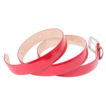 Красный кожаный ремень