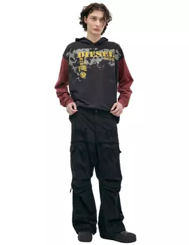 Ripped kargo trousers