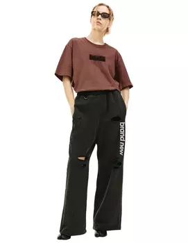 Рваные брюки с вышивкой Brand new