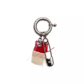 Серебристый брелок Safety Pin