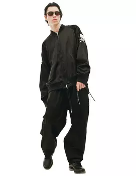 Шелковый бомбер с вышивкой