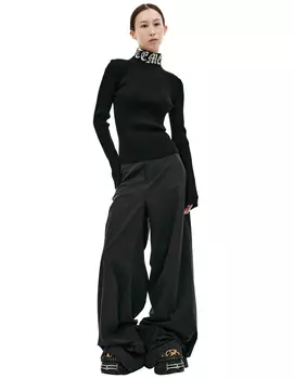 Wool logo turtleneck