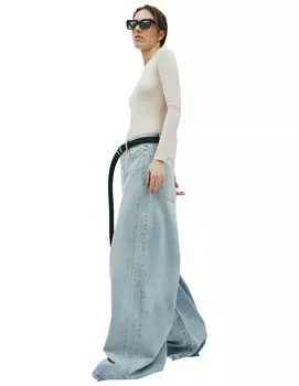 Широкие джинсы с завышенной талией