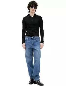 Прямые джинсы с патчем