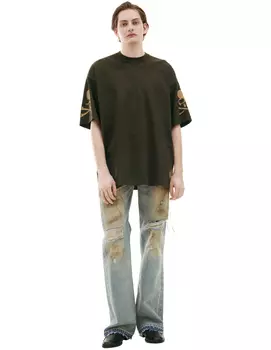 T-shirt with logo on sleeves