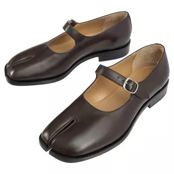 Tabi Mary-Jany shoes in brown