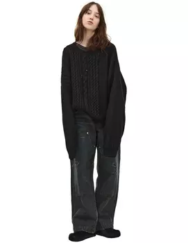 Cashmere knit sweater