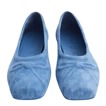 Leather ballerina shoes