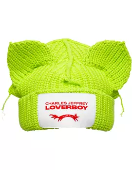 Зеленая шапка с ушами