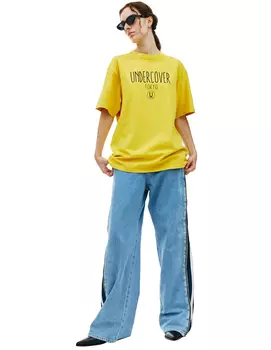 Желтая футболка с принтом