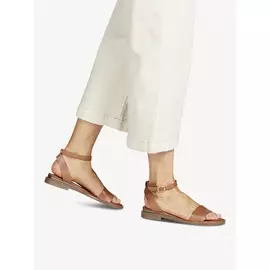 Босоножки на каблуке кожаные