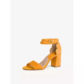 Босоножки на каблуке